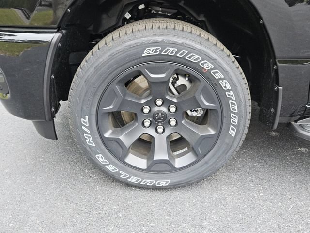 New 2026 RAM 1500 Express AWD/4WD image 9