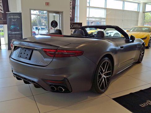 Used 2024 Maserati GranCabrio Trofeo AWD/4WD image 4