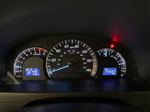 Used 2012 Toyota Camry SE image 40