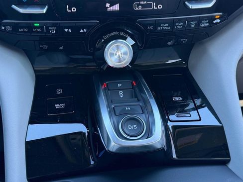 Certified 2026 Acura MDX SH-AWD w/ Technology Package image 17