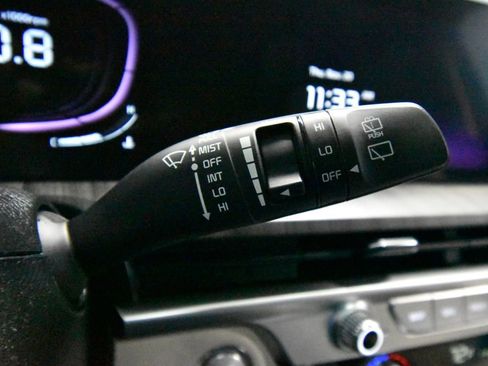 Used 2023 Kia Telluride EX w/ EX Captain's Chair Package image 14