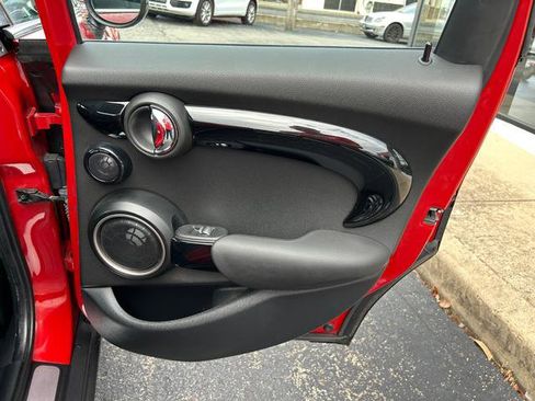 Used 2015 MINI Cooper S image 21