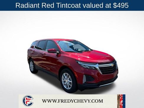 Used 2024 Chevrolet Equinox LT w/ LPO, Floor Liner Package FWD image 3