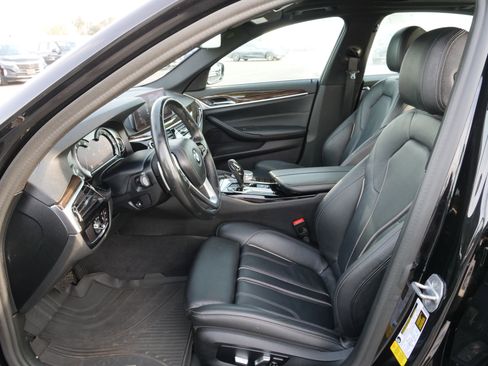 Used 2019 BMW 540i image 16