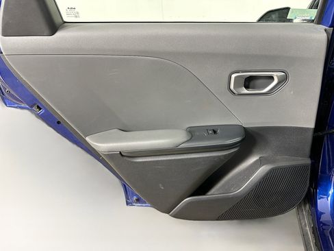 Used 2025 Kia K4 LXS image 25