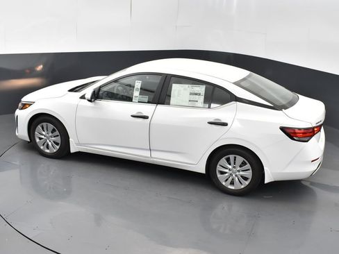 Used 2025 Nissan Sentra S image 45