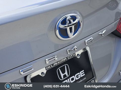 Used 2024 Toyota Camry XLE w/ Cold Weather Package image 11