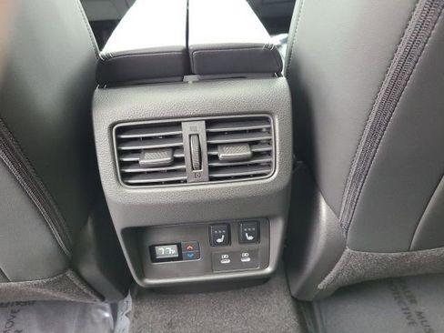 New 2026 Nissan Rogue Platinum w/ Platinum Premium Package image 19