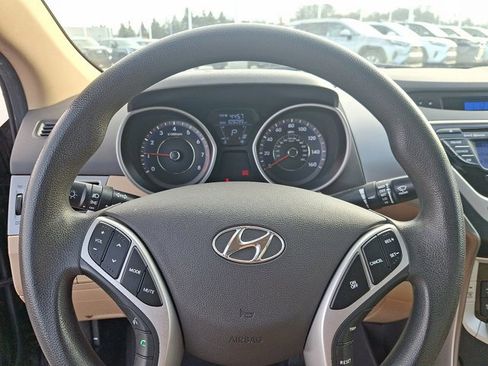 Used 2012 Hyundai Elantra GLS w/ Preferred Pkg 3 image 17