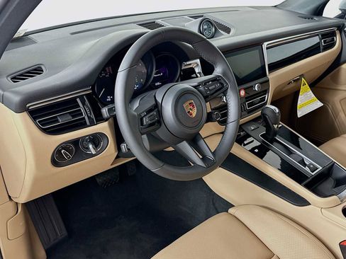 New 2026 Porsche Macan S image 4