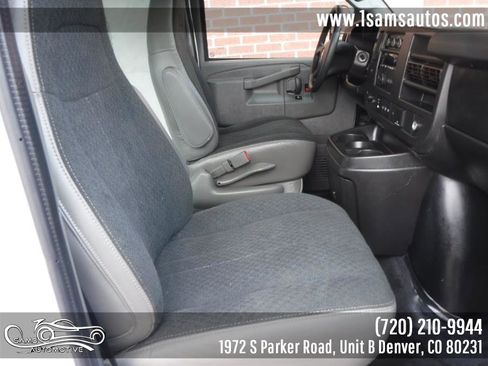 Used 2020 GMC Savana 2500 w/ Driver Convenience Package image 10