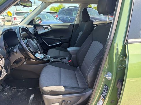 Certified 2023 Kia Soul EX FWD image 17