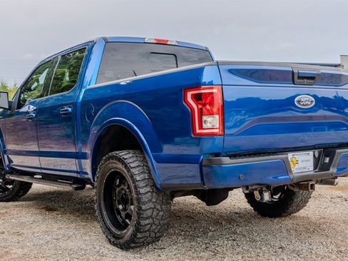 Used 2017 Ford F150 XLT w/ Equipment Group 302A Luxury AWD/4WD image 3