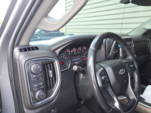 Used 2019 Chevrolet Silverado 1500 LT Trail Boss image 10