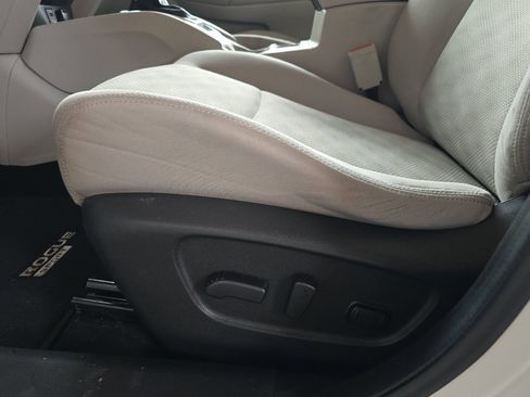 Used 2017 Nissan Rogue Sport SV image 15