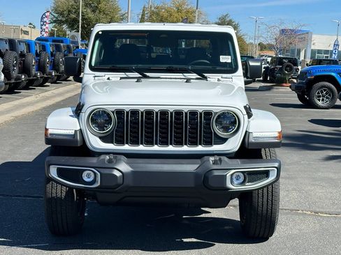 New 2026 Jeep Gladiator Sport AWD/4WD image 10