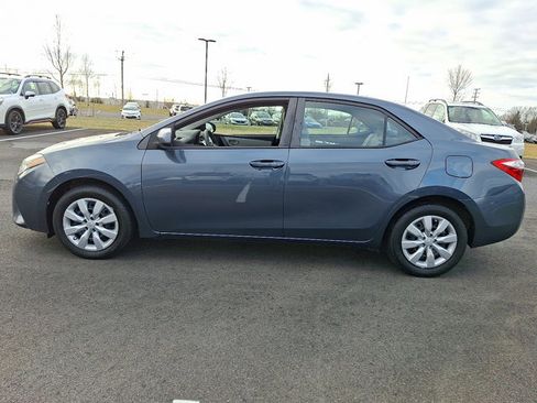 Used 2015 Toyota Corolla LE image 4