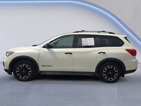 Used 2019 Nissan Pathfinder SL AWD/4WD image 2