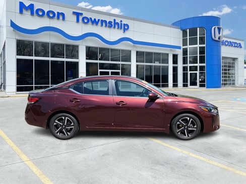 Used 2025 Nissan Sentra SV FWD image 7