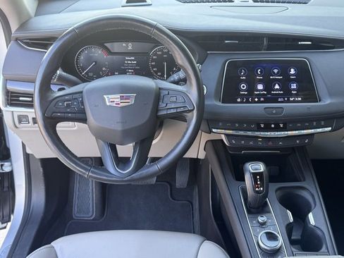 Used 2019 Cadillac XT4 Premium Luxury w/ Enhanced Visibility Package image 19