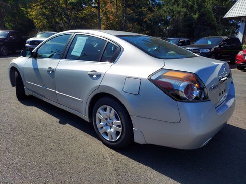 Used 2012 Nissan Altima 2.5 S FWD image 6