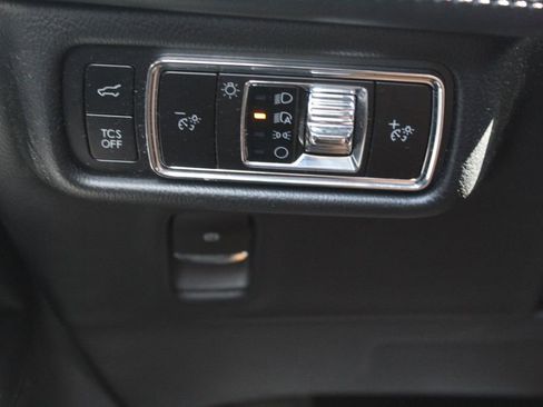 Used 2023 Lincoln Nautilus Reserve AWD/4WD image 14