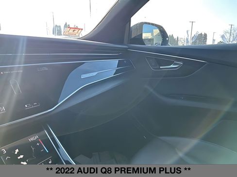 Used 2022 Audi Q8 Premium Plus w/ Premium Plus Package image 28
