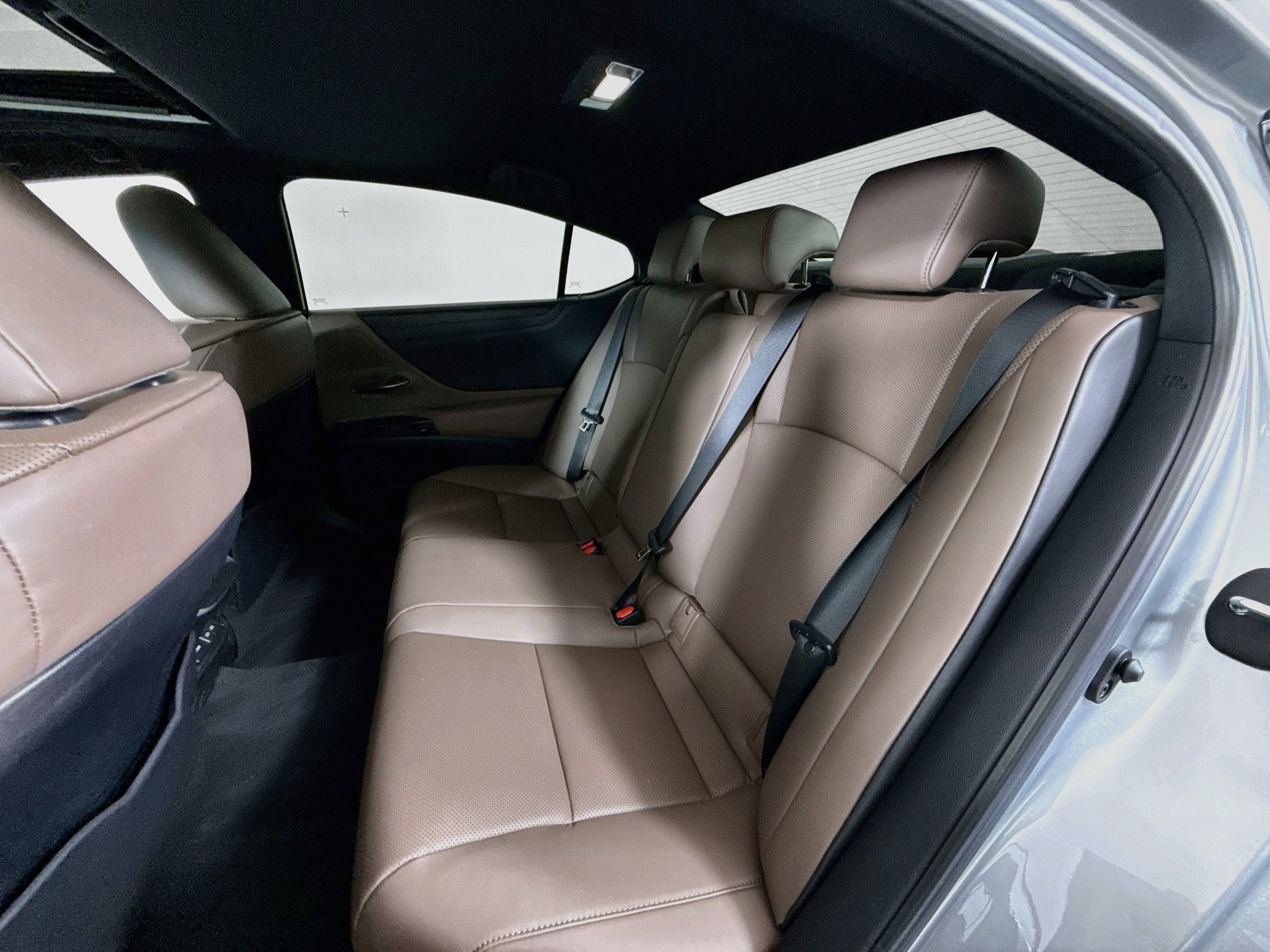 Used 2024 Lexus ES 350 w/ Premium Package FWD image 23