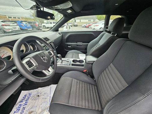 Used 2013 Dodge Challenger SXT w/ Sound Group image 19