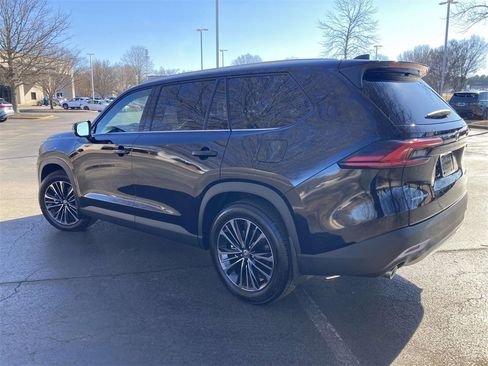 Used 2026 Toyota Grand Highlander AWD Hybrid image 4