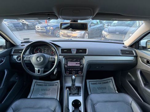 Used 2014 Volkswagen Passat 1.8T SE FWD image 20