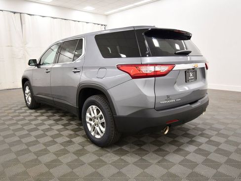 Used 2021 Chevrolet Traverse LS AWD/4WD image 5