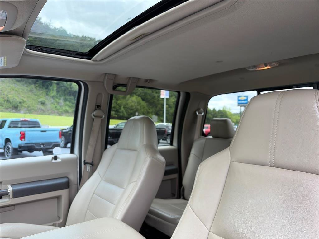 Used 2010 Ford F350 Lariat RWD image 9