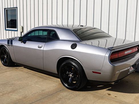 Used 2013 Dodge Challenger R/T Plus RWD image 3