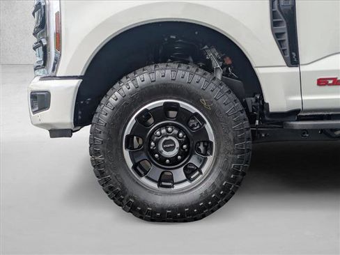 New 2026 Ford F350 Platinum w/ Tremor Off-Road Package image 10