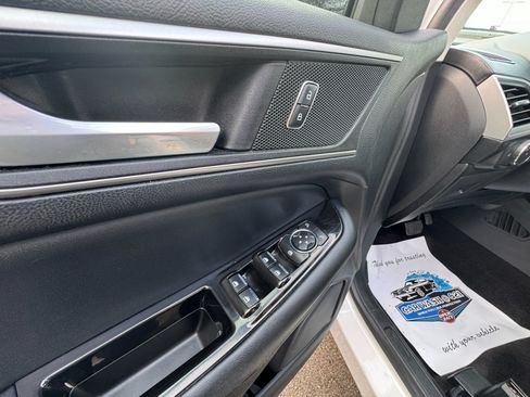 Used 2015 Ford Edge SEL w/ Equipment Group 201A FWD image 26