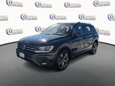 Used 2021 Volkswagen Tiguan SEL image 1