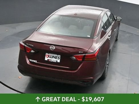 Used 2024 Nissan Altima 2.5 SV image 42