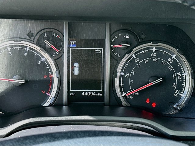 Used 2023 Toyota 4Runner TRD Off-Road Premium w/ Off Road Premium Plus Package AWD/4WD image 12