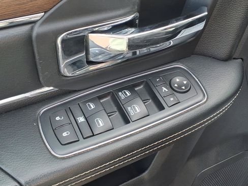 Used 2016 RAM 2500 Laramie AWD/4WD image 16