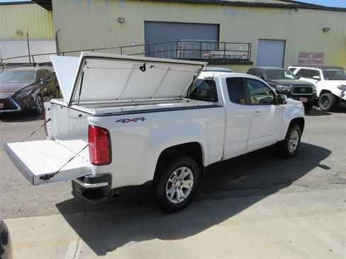 Used 2022 Chevrolet Colorado LT w/ Fleet Safety Package image 6