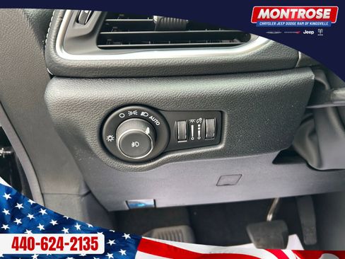 New 2026 Chrysler Pacifica Limited w/ Uconnect Theater Family Group AWD/4WD image 13