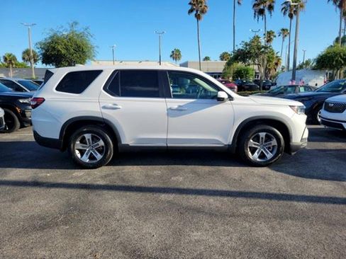 Used 2024 Honda Pilot EX-L image 8