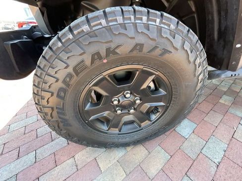 Used 2021 Jeep Gladiator Mojave image 8