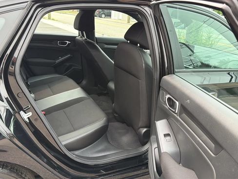 Used 2025 Honda Civic Sport image 26