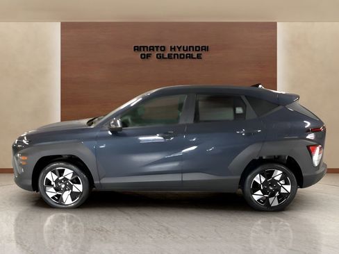 Used 2025 Hyundai Kona SEL FWD image 6