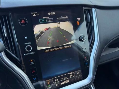 Used 2025 Subaru Outback Premium image 11