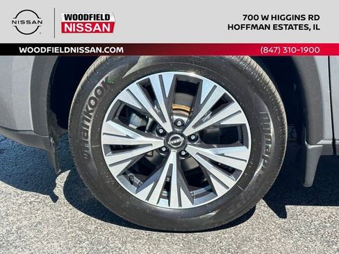 Used 2023 Nissan Rogue SV AWD/4WD image 9