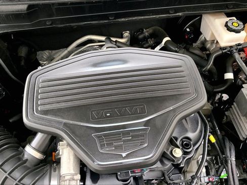 Used 2024 Cadillac XT5 Sportv w/ Technology Package AWD/4WD image 32