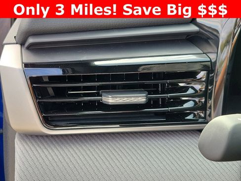 Used 2026 Toyota Camry SE image 32